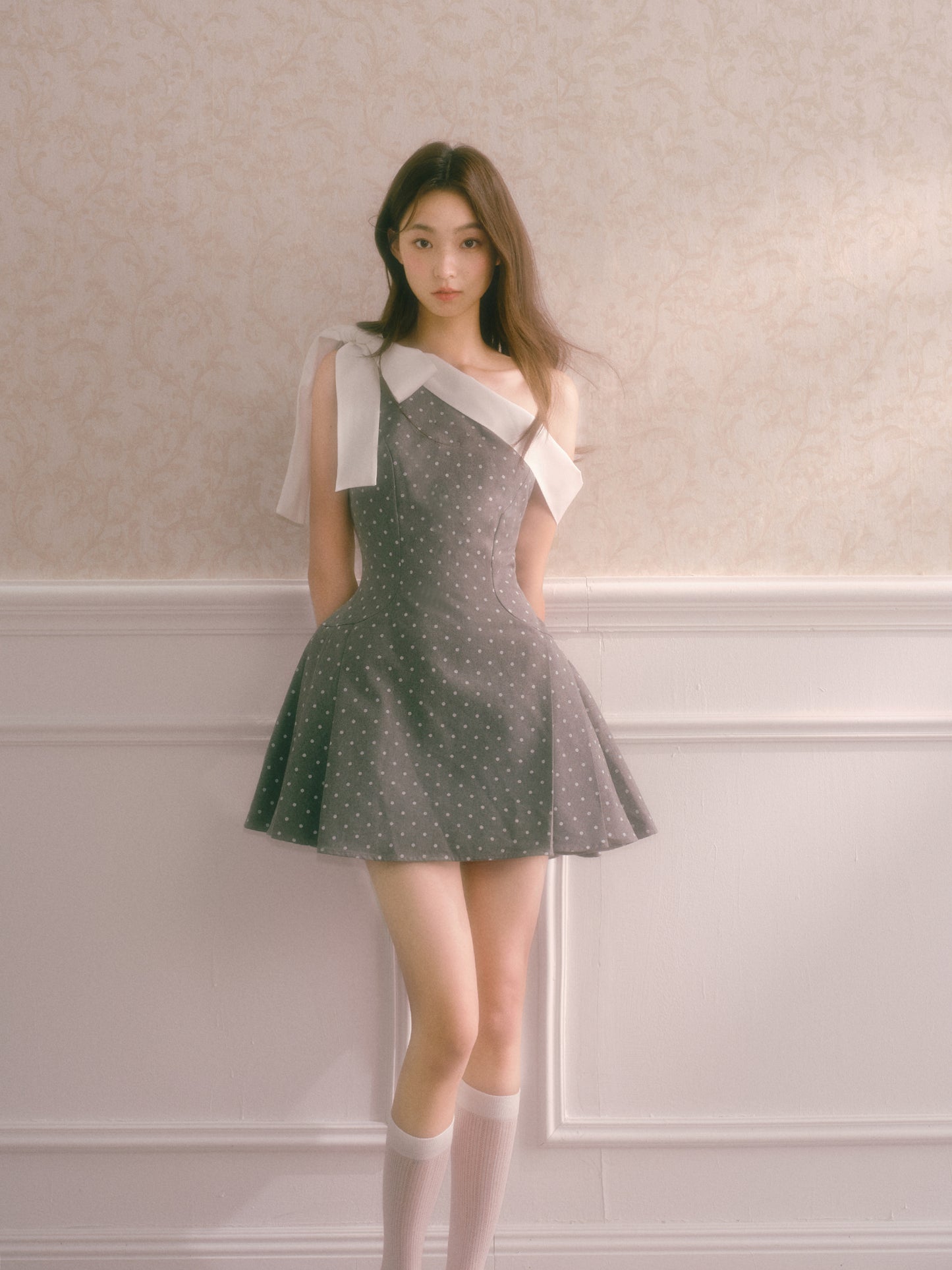 Gray polka dot off-shoulder niche dress with bow tie and waist-hugging puffy miniskirt R5127