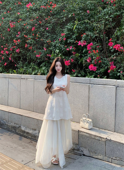 Beautiful flower vest dress gentle temperament atmosphere small skirt R0715