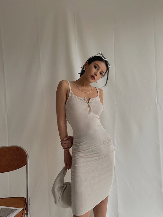 Sexy low-cut pleated suspender skirt with waist and figure-hugging dress with hip skirt for summer R3094