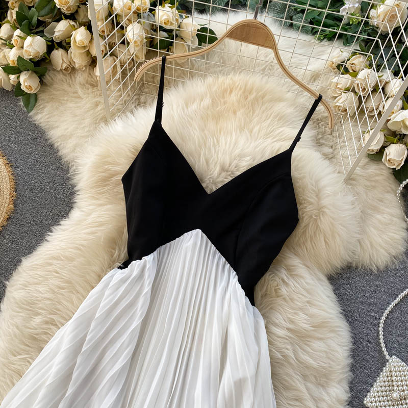 Holiday dress temperament V-neck contrast color stitching pleated big swing beach dress R2294