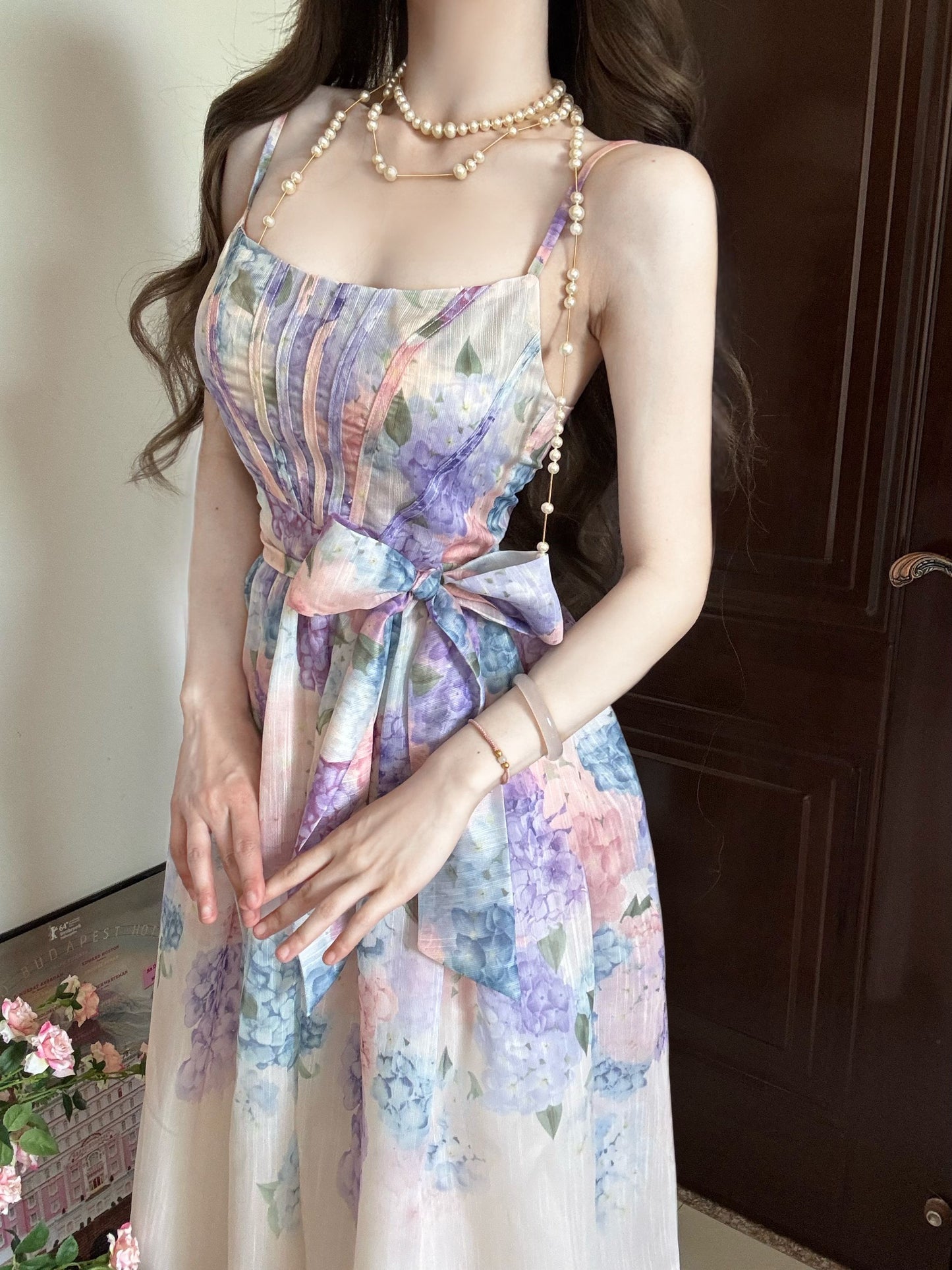 Oil painting floral suspender dress with elegant waist and beautiful small skirt R0597