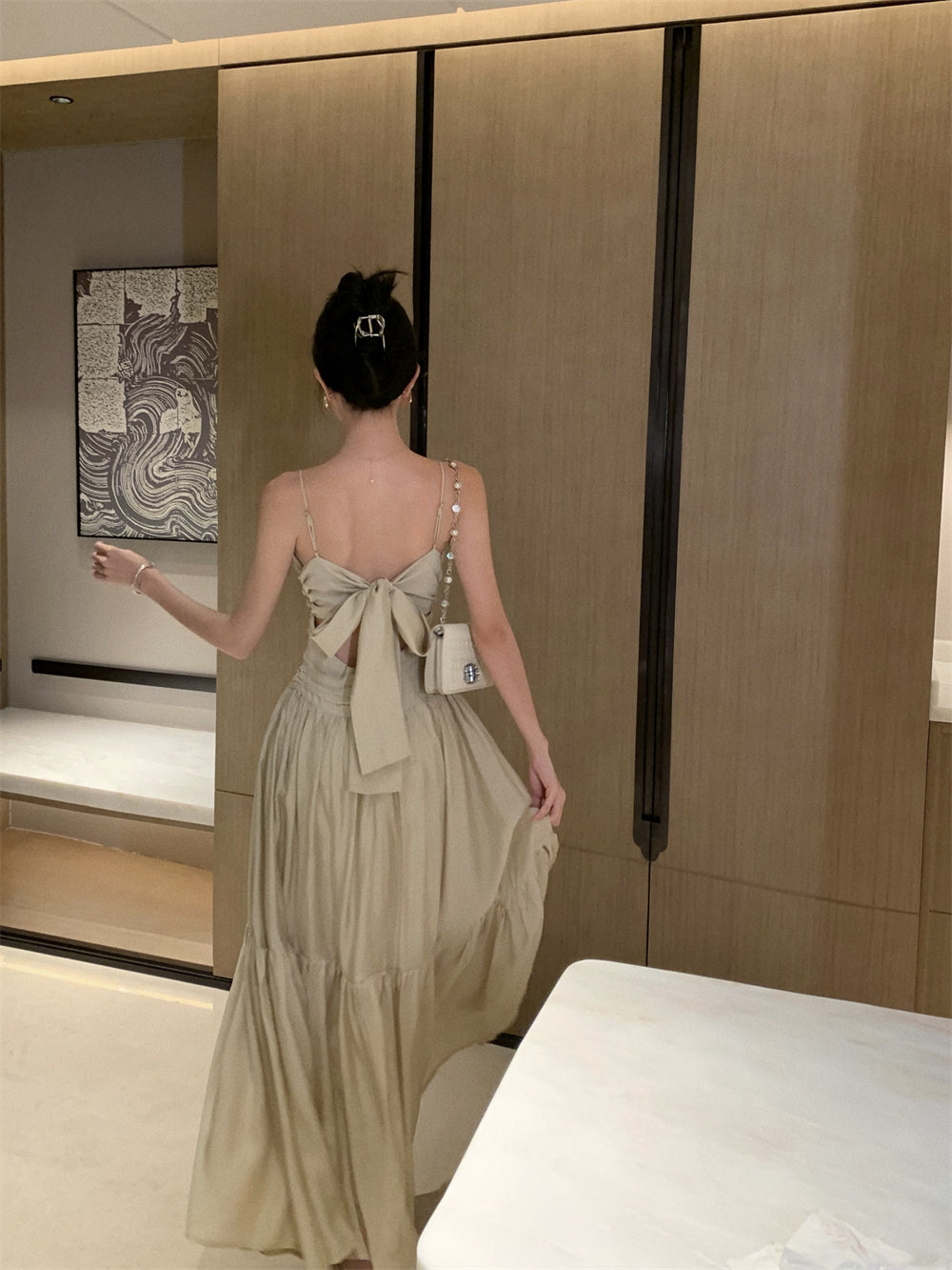 French high-end backless suspender dress sexy V-neck super fairy A-line long skirt R1467