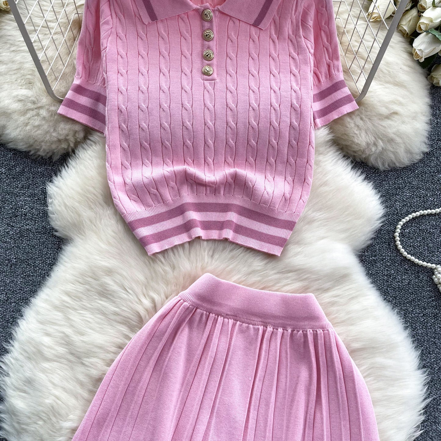 New versatile knit sweater two-piece suit short-sleeved top + high-waist pleated skirt R2305