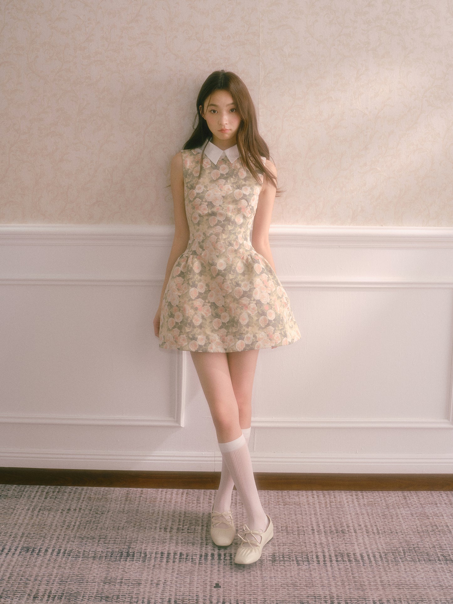 Rose Oil Painting Shirt Collar Sleeveless Dress Qianjinfeng Puffy Slim Waist Vest Dress R5134