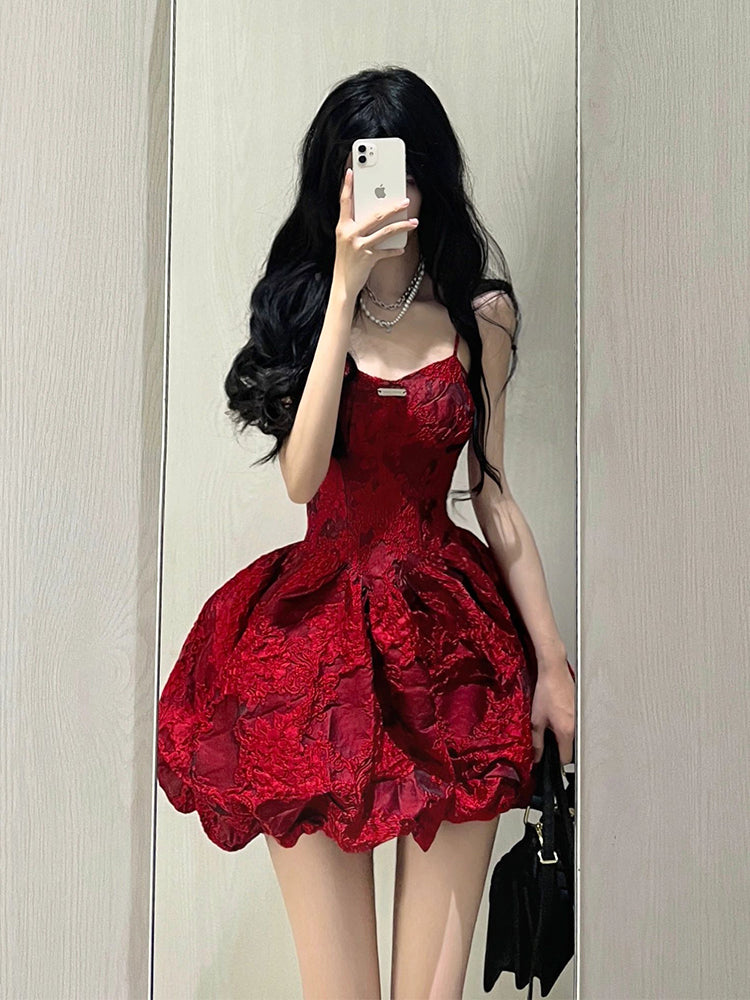 French Hepburn little red dress pure desire sweet spicy fluffy suspender dress princess dress R1644