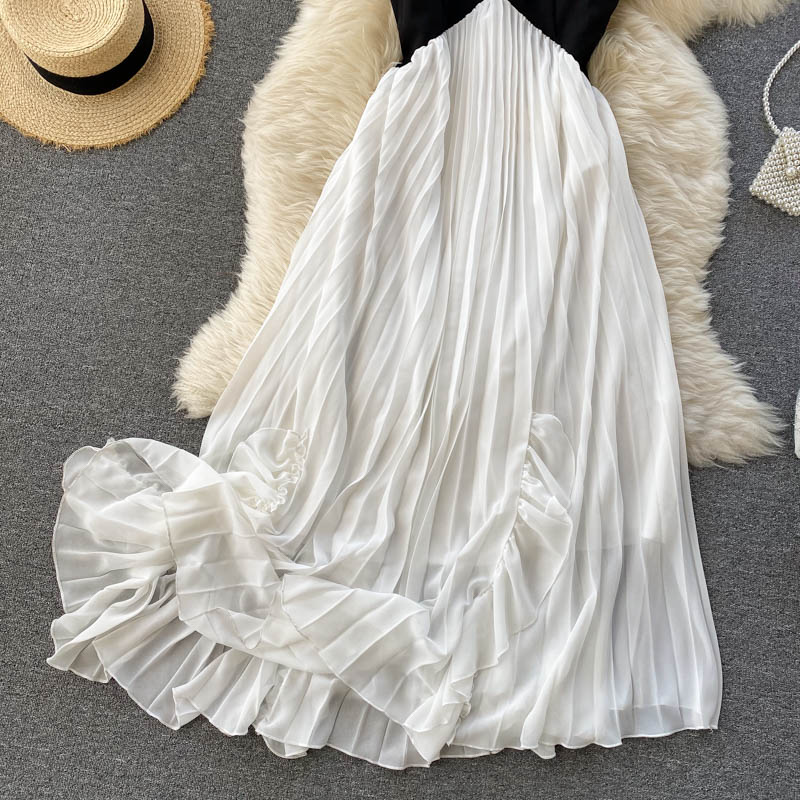 Holiday dress temperament V-neck contrast color stitching pleated big swing beach dress R2294