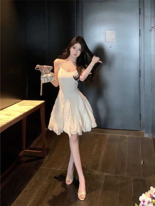 Gentle style v-neck ruffled suspender dress temperament waist A-line short skirt R0594