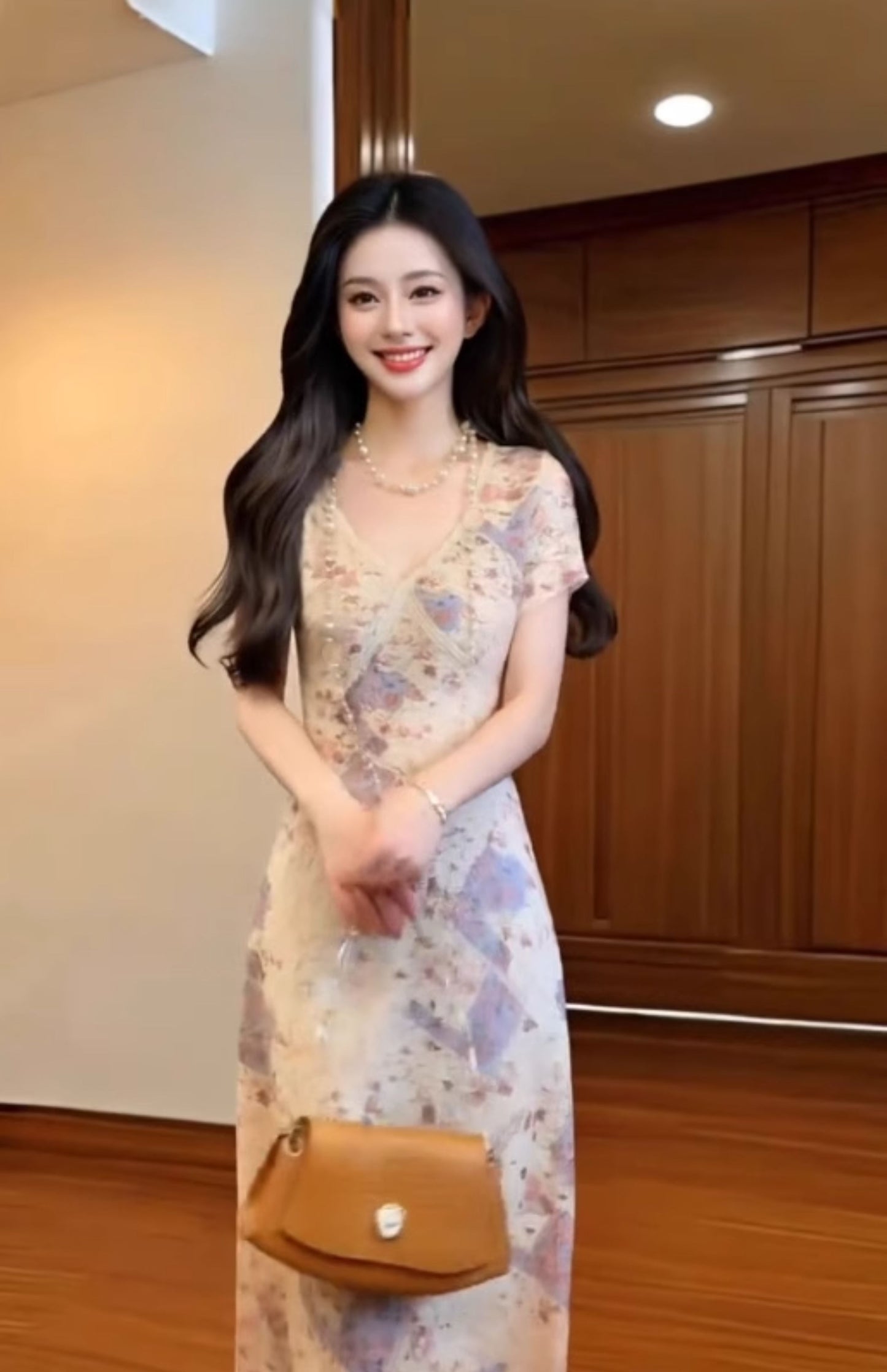 Purple lace patchwork v-neck short-sleeved dress with slim waist and hip skirt R0523