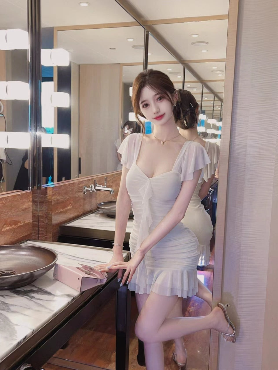 Ruffled tassel mesh dress pure and sweet high waist backless slim fit pleated hip skirt R3716