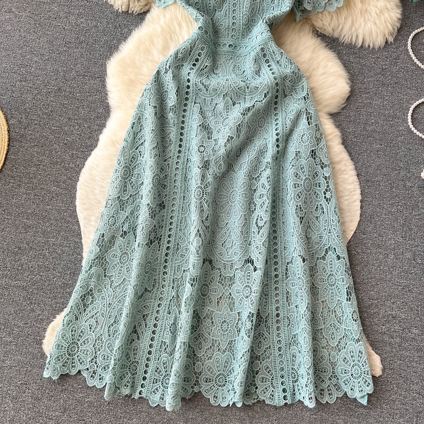 Retro round neck lotus leaf sleeve lace dress new style slim temperament elegant long skirt R2259