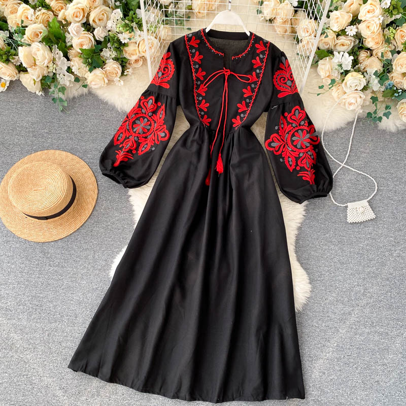Ethnic style embroidered flower round neck lantern sleeve loose slim all-match long dress R2238