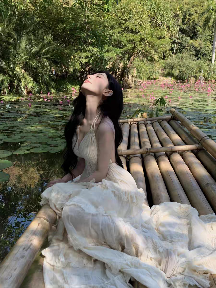 Island style seaside vacation halter neck backless dress Bohemian beach dress R1579