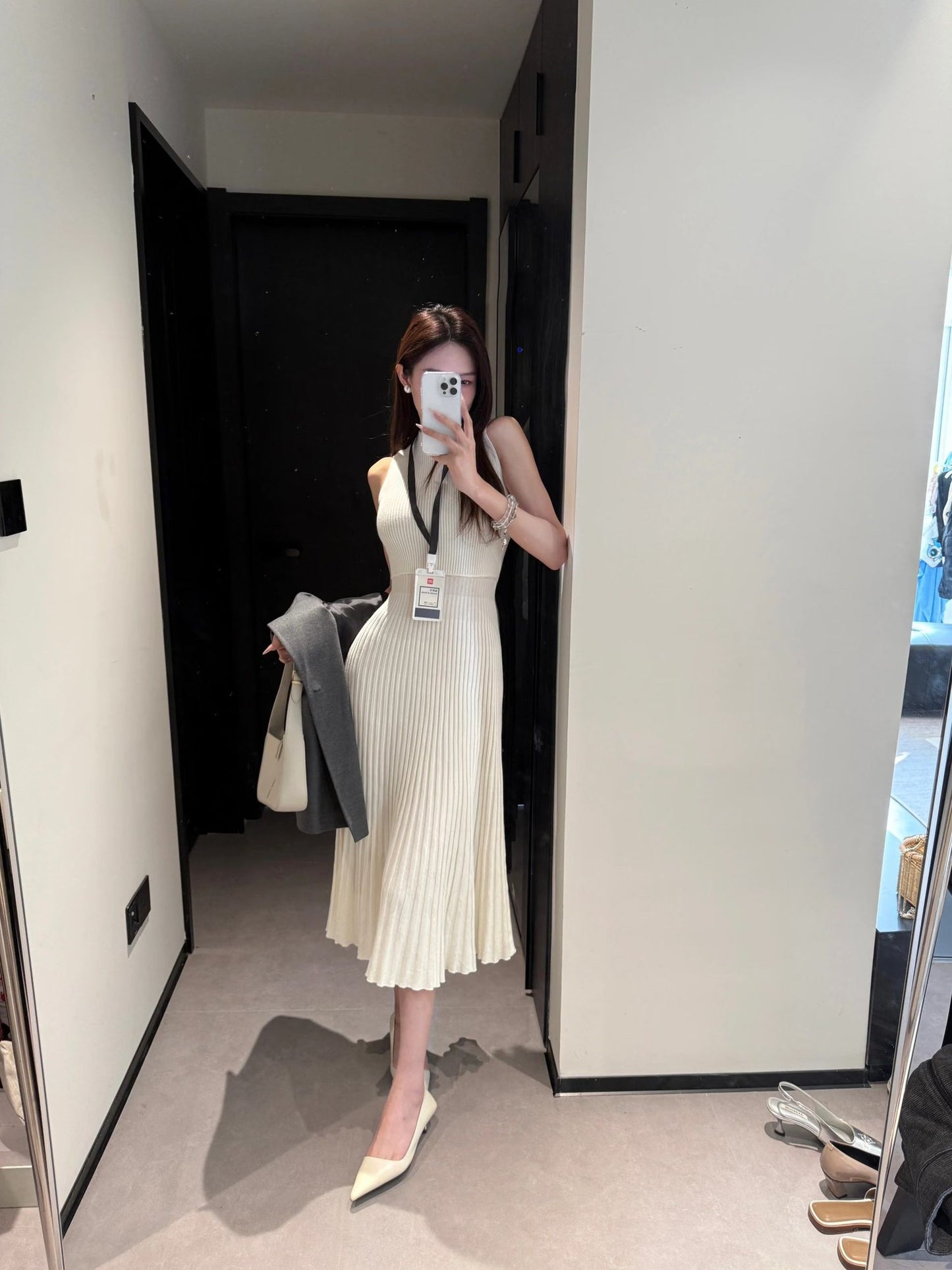 White hollow sleeveless knitted dress waist slim long skirt 2025 new R0580