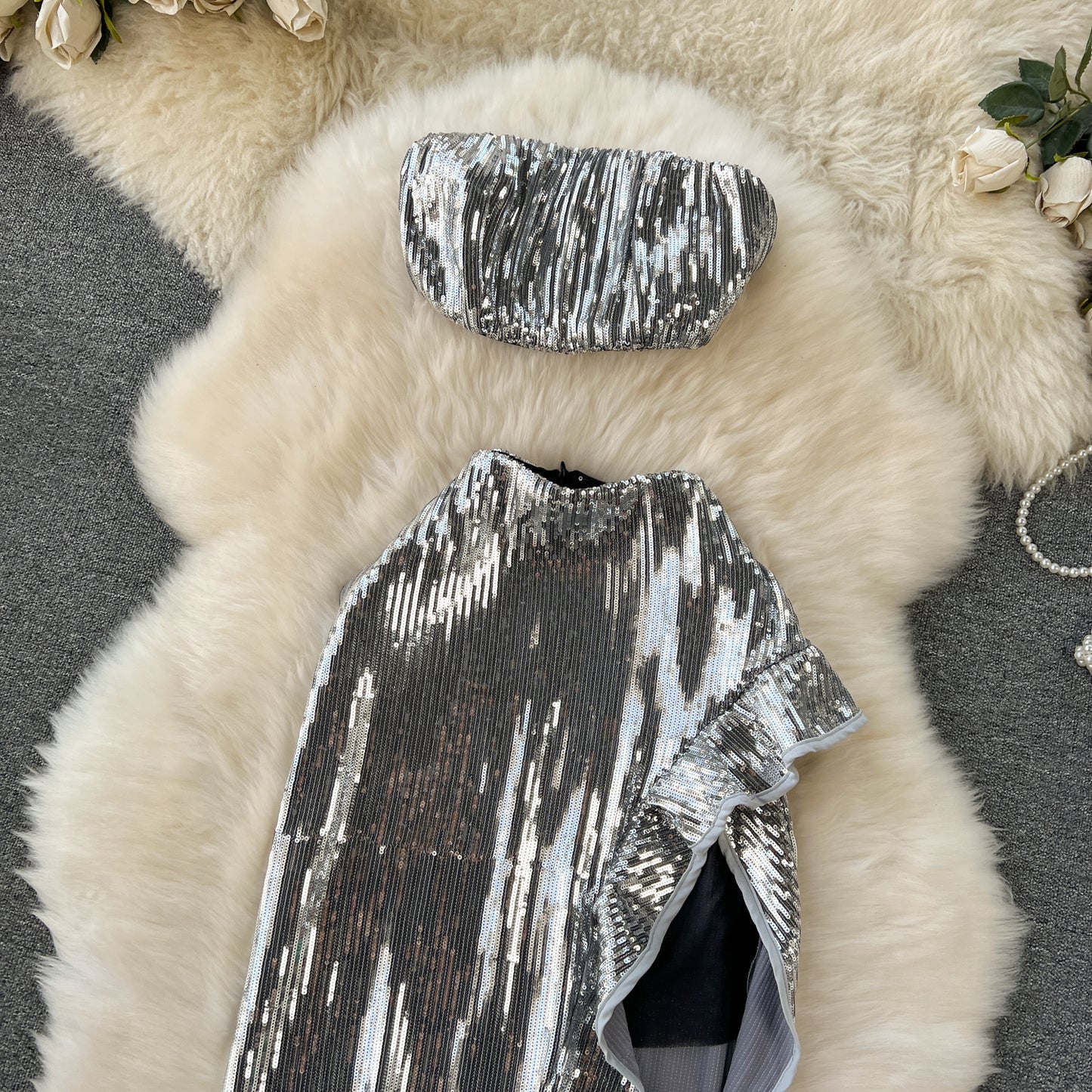 High-end suit sequined tube top short sexy high slit ruffle skirt holiday two-piece suit R2210