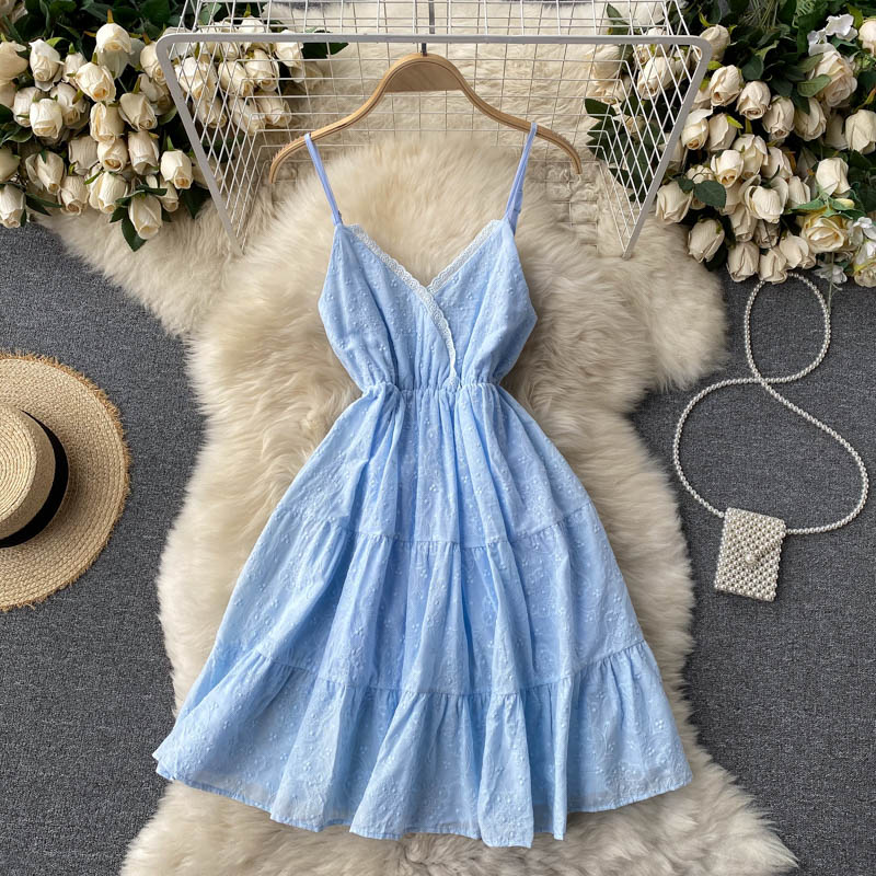 Holiday dress sweet lace edge V-neck hollow backless waist short beach dress R2214