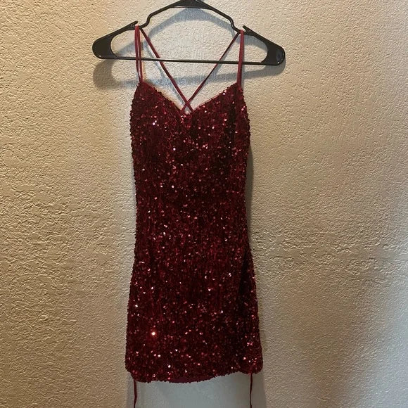 Sparkle Burgundy Fitted Short Homecoming Dress     S3098