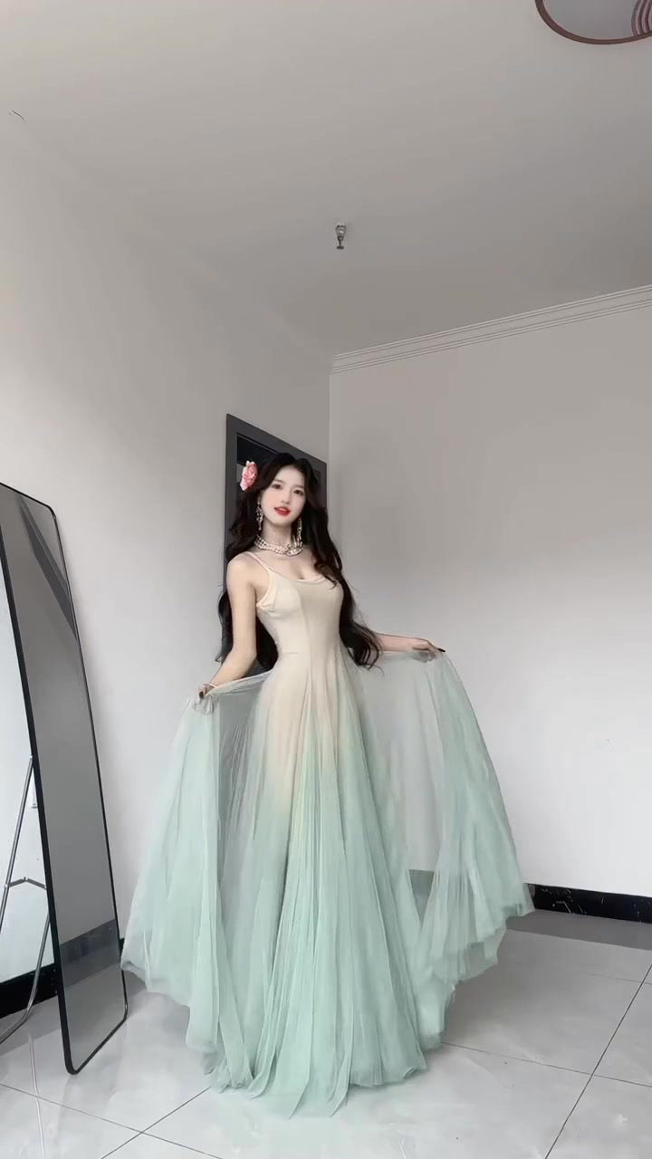 2025 new green mesh suspender dress beautiful waist temperament long skirt R0504