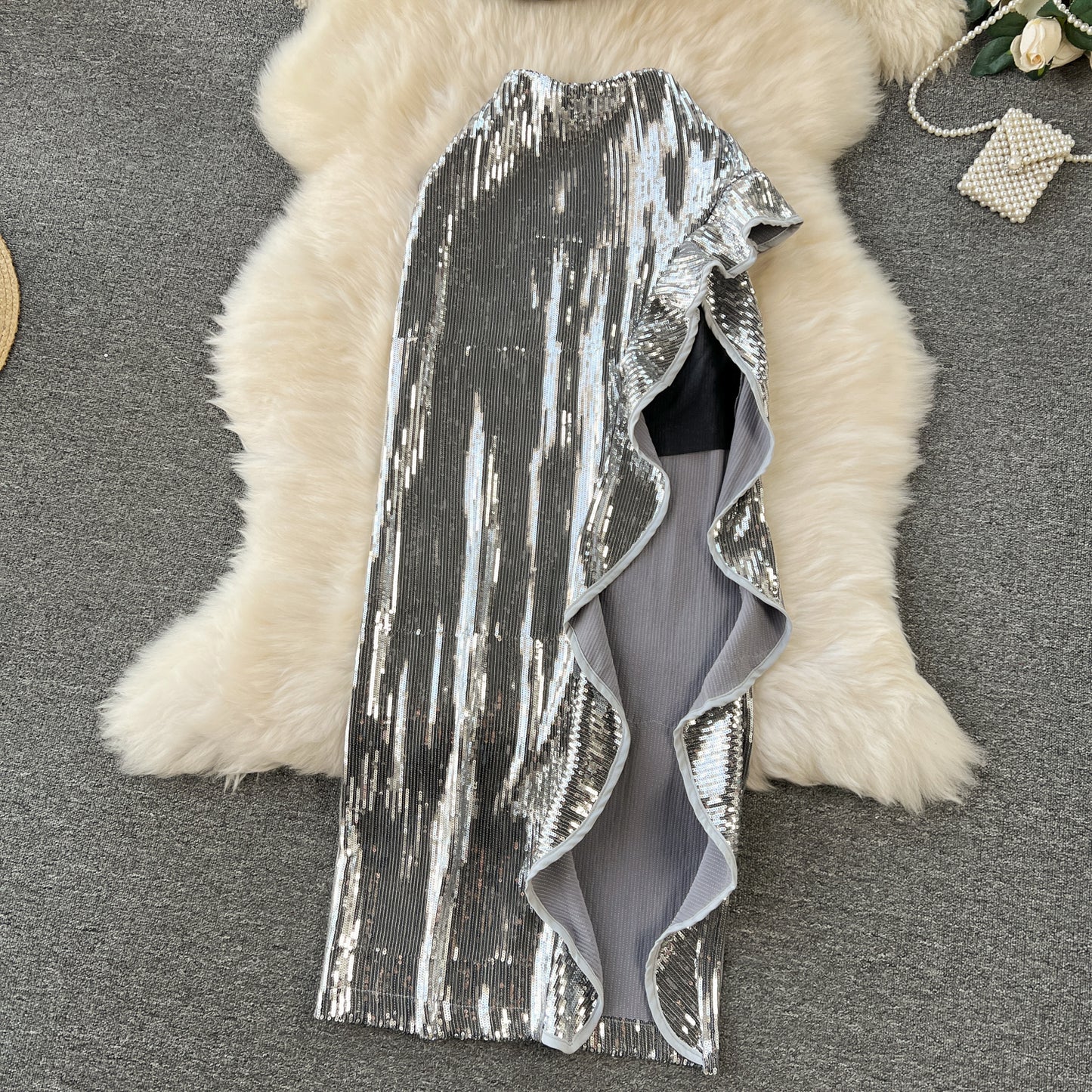 High-end suit sequined tube top short sexy high slit ruffle skirt holiday two-piece suit R2210