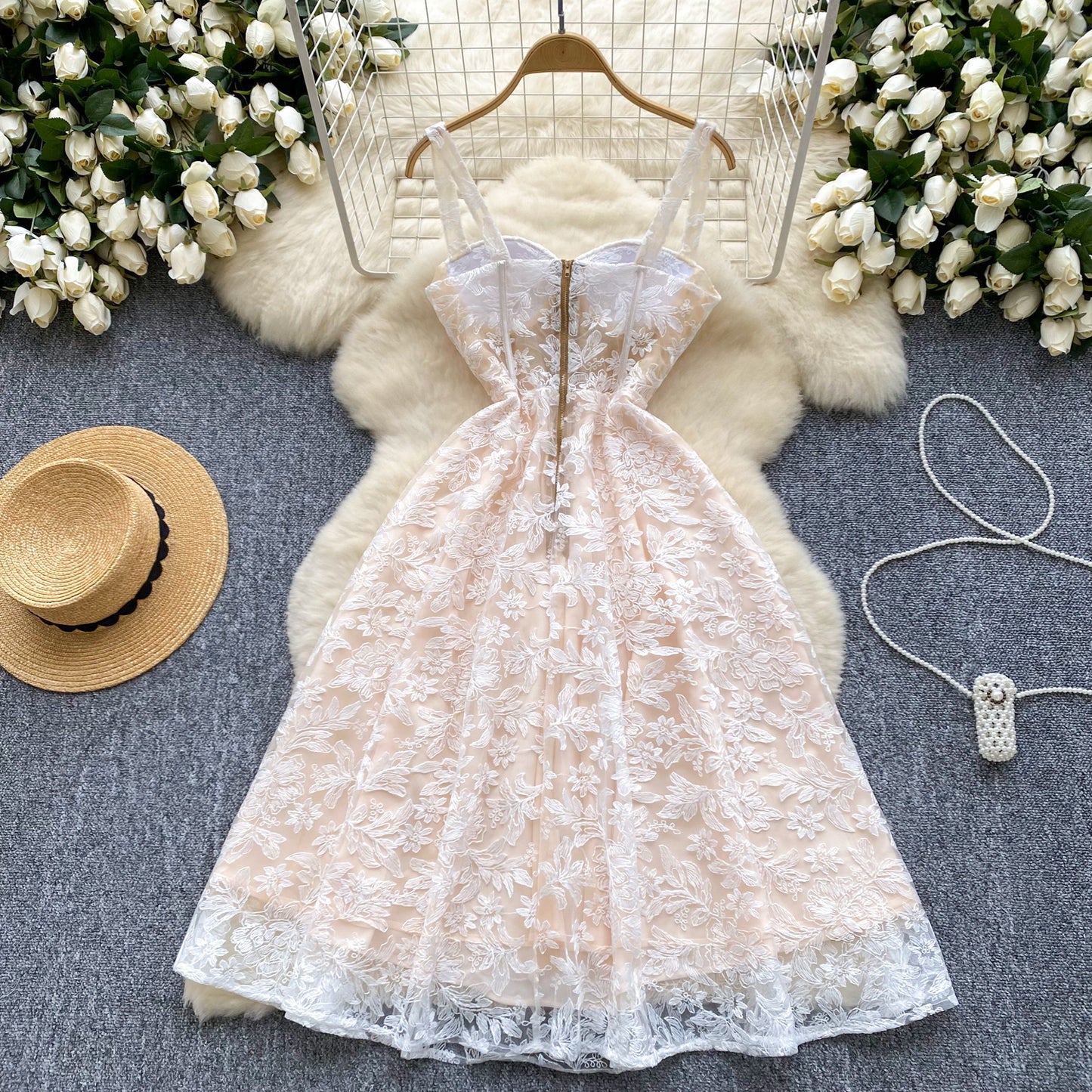 Dress exquisite dress French style high-end tube top lace embroidery waist suspender skirt R2219
