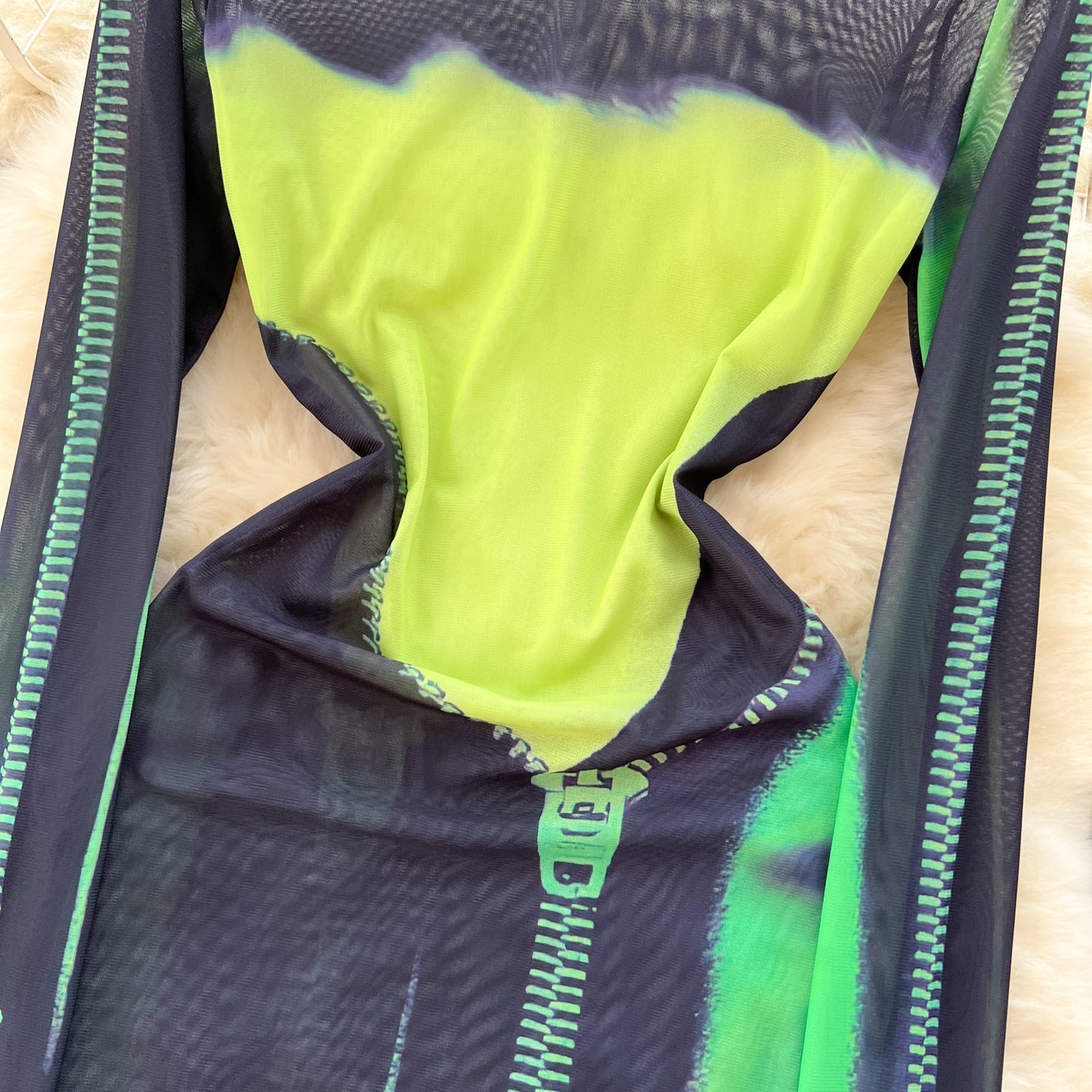 Hot girl style printed dress tulle long sleeves unique tight pure desire long skirt R2240