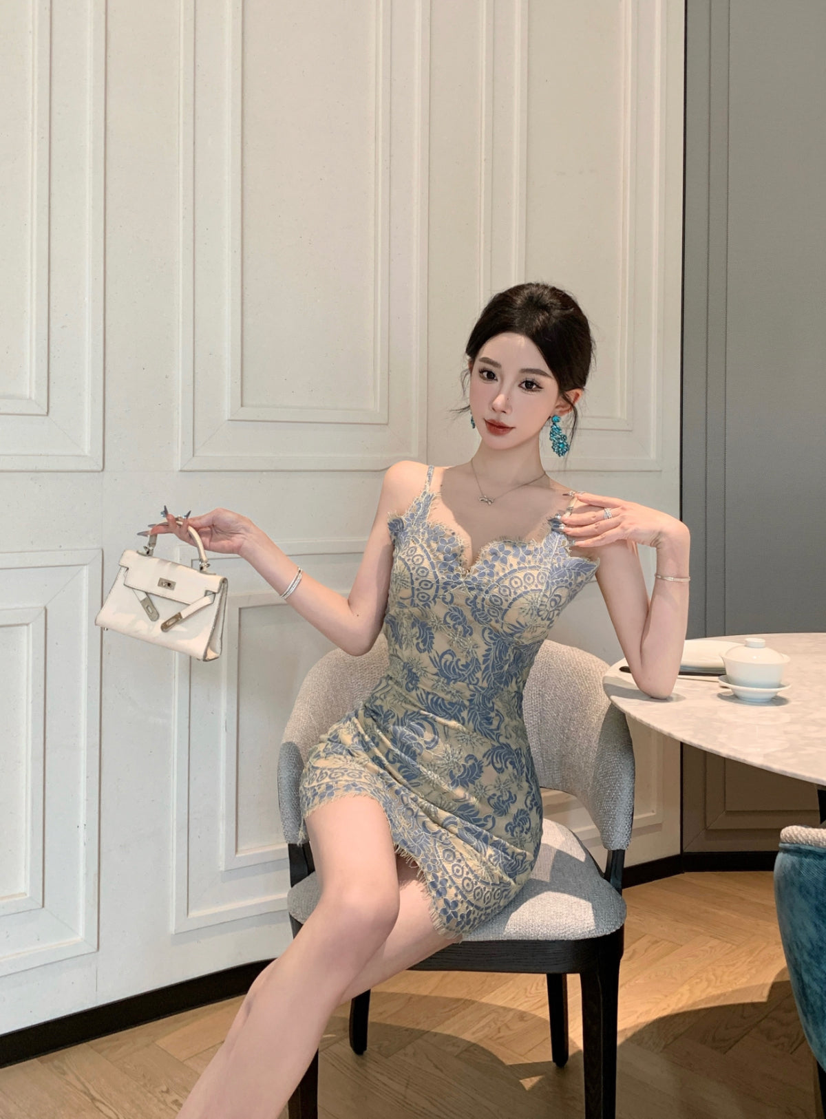 Blue suspender dress, sexy waist, slim hip skirt R0579