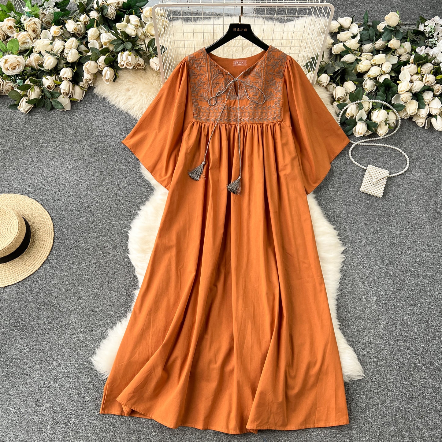 Plus size women's clothing 2025 new retro embroidery long loose slim holiday dress R2147