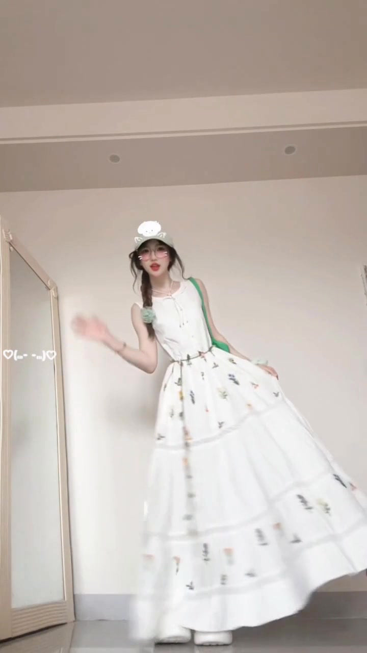 Sleeveless vest floral dress gentle temperament waist A-line long skirt R0709