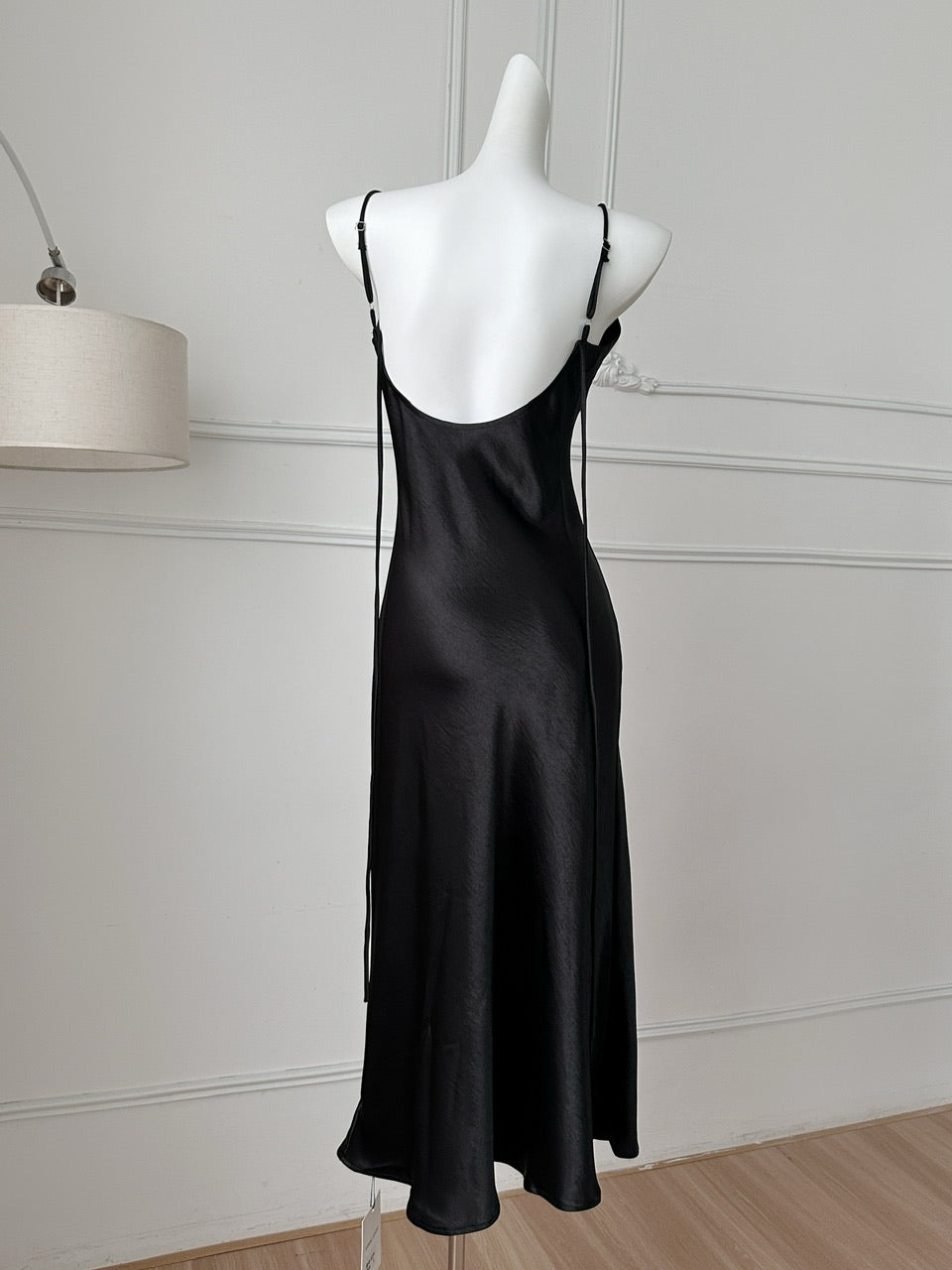 Acetate mermaid satin suspender dress slim fit high-end long dress R2186