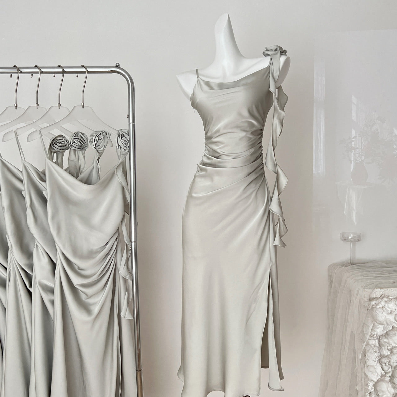 French atmosphere gentle and beautiful dress sexy acetate satin suspender dress R2184