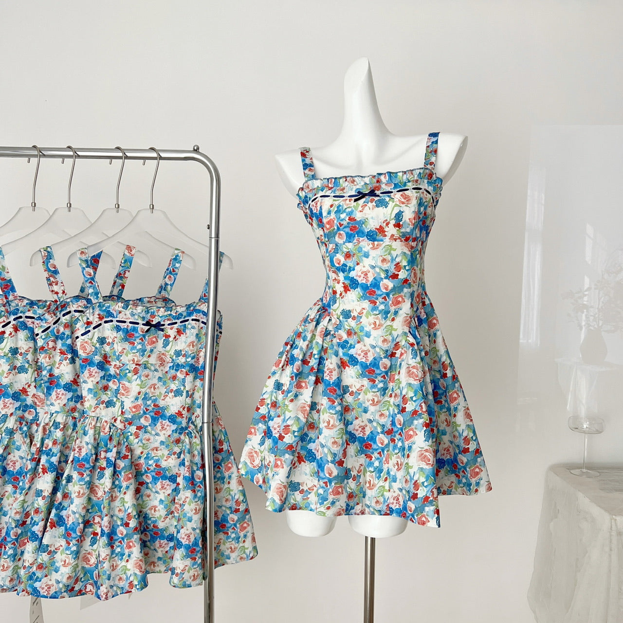 Rose print suspender dress 2025 summer new slim short skirt R2176