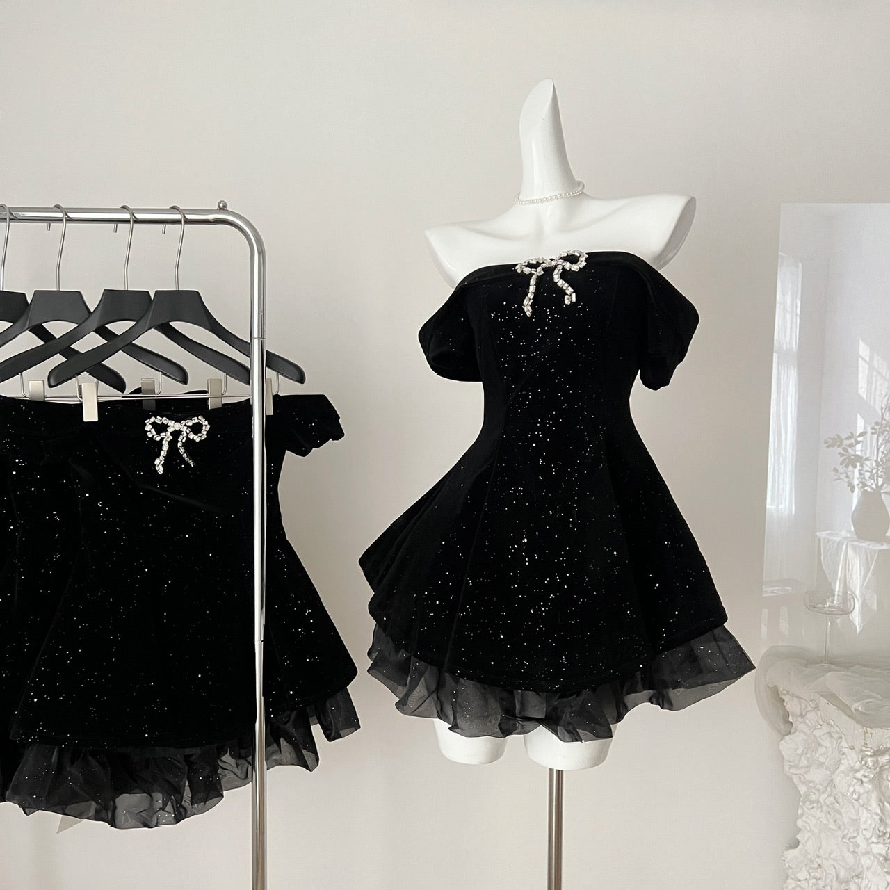 French high-end black velvet elegant dress R2181