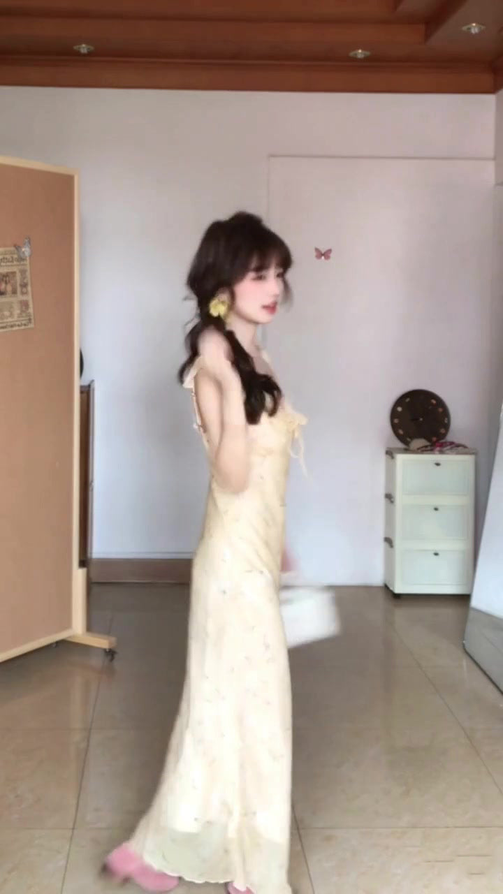 Gentle style yellow v-neck floral dress beautiful temperament waist slim long dress R0503
