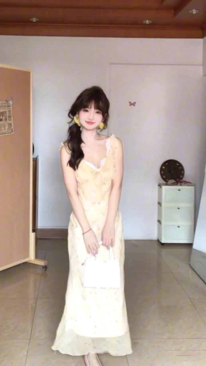 Gentle style yellow v-neck floral dress beautiful temperament waist slim long dress R0503