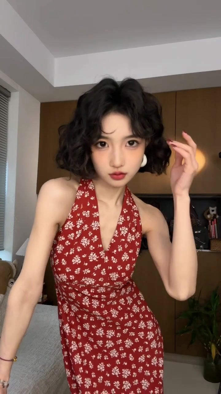 Retro red v-neck floral halter dress with waist and backless beautiful temperament long dress R0698