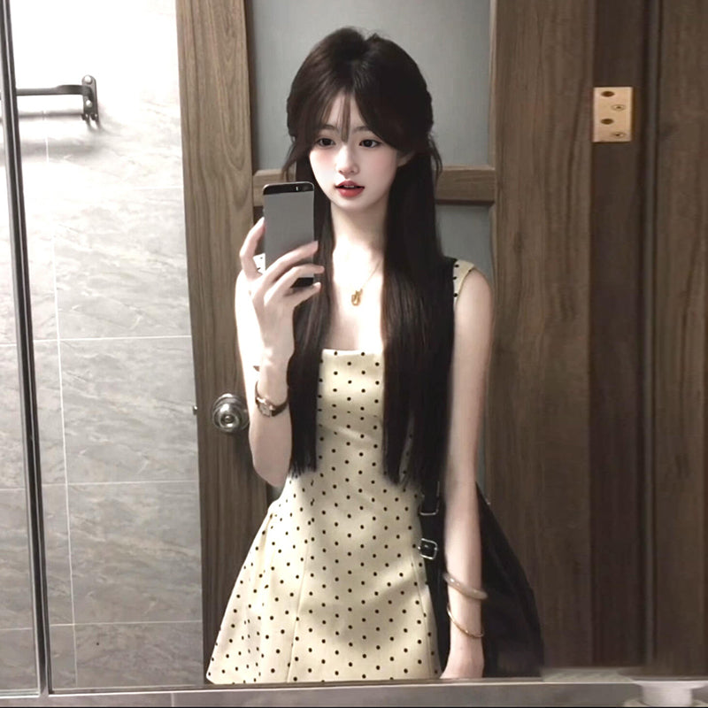 Gentle temperament polka dot suspender dress beautiful waist dress puffy skirt R0638