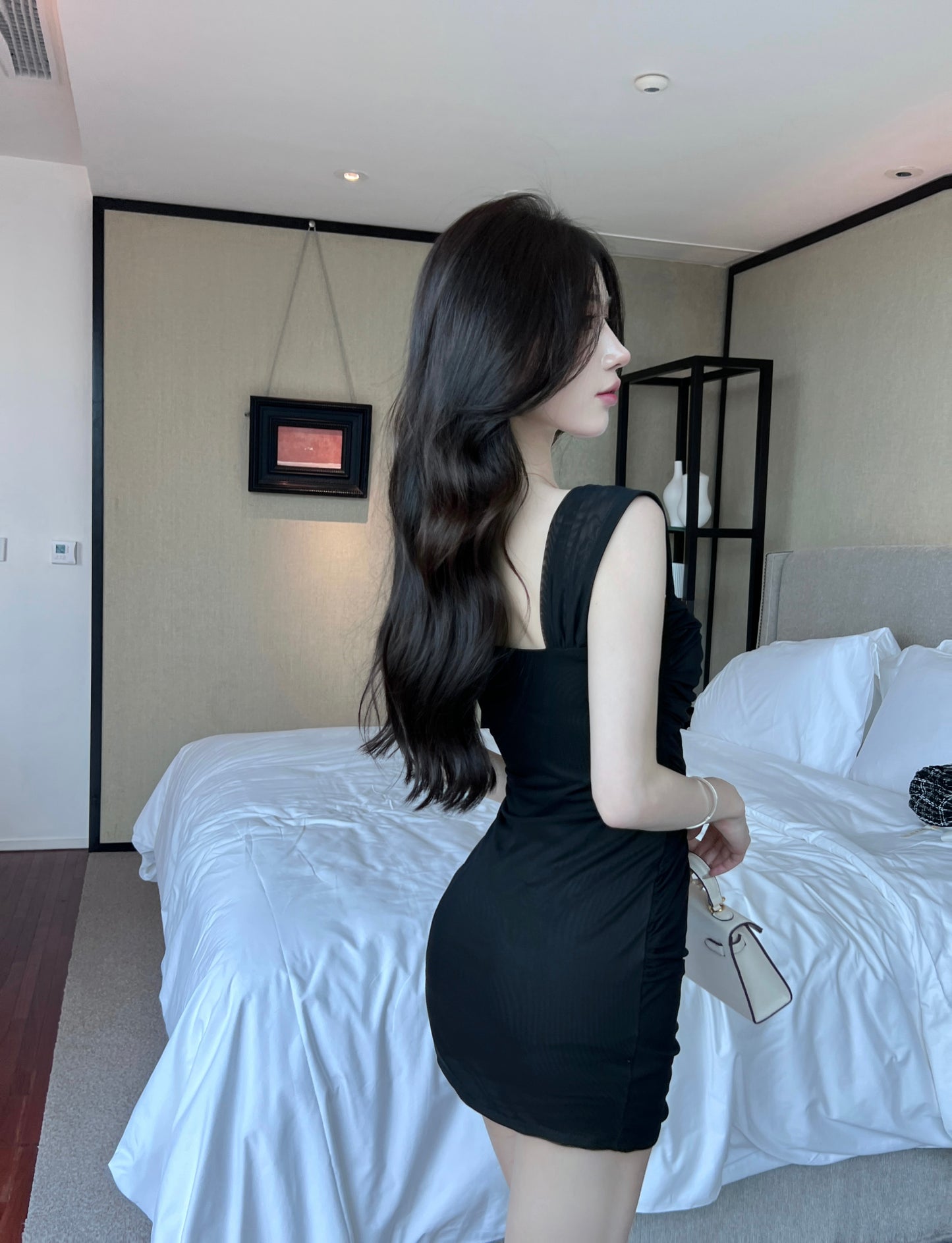 Sexy mesh pleated dress summer new style slim fit temperament hip sleeveless short skirt R3712