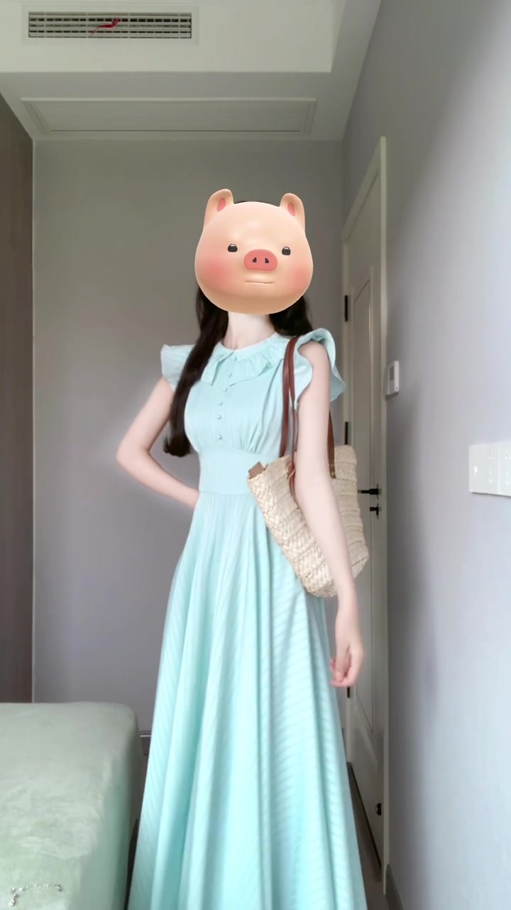 French blue small flying sleeve dress for vacation, beautiful, unique, gentle, waist-length dress R0448