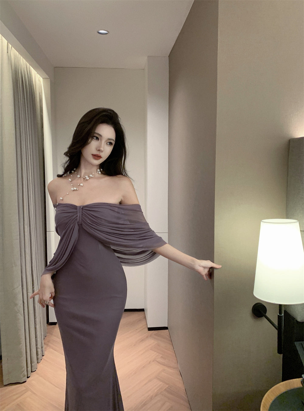 High-grade purple tube top dress, elegant and slim design, fake two-piece shawl pleated hip skirt R1485