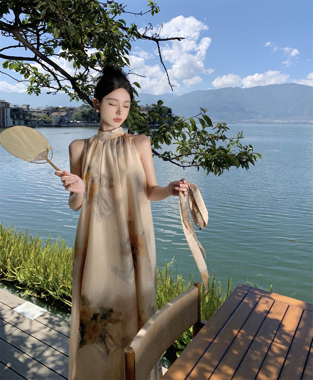 Retro high-end backless sexy halter neck dress waist temperament holiday long dress R1435