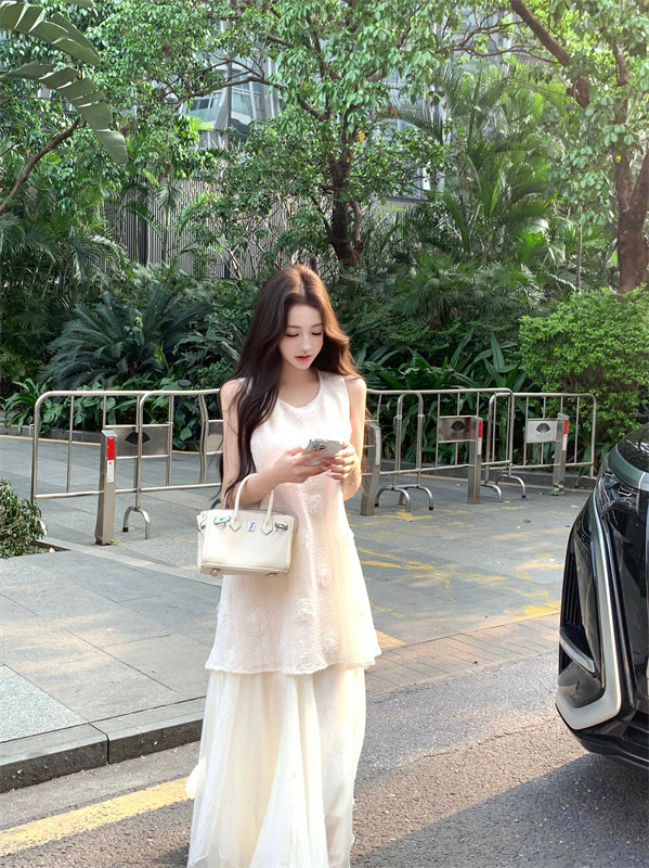 Beautiful flower vest dress gentle temperament atmosphere small skirt R0715