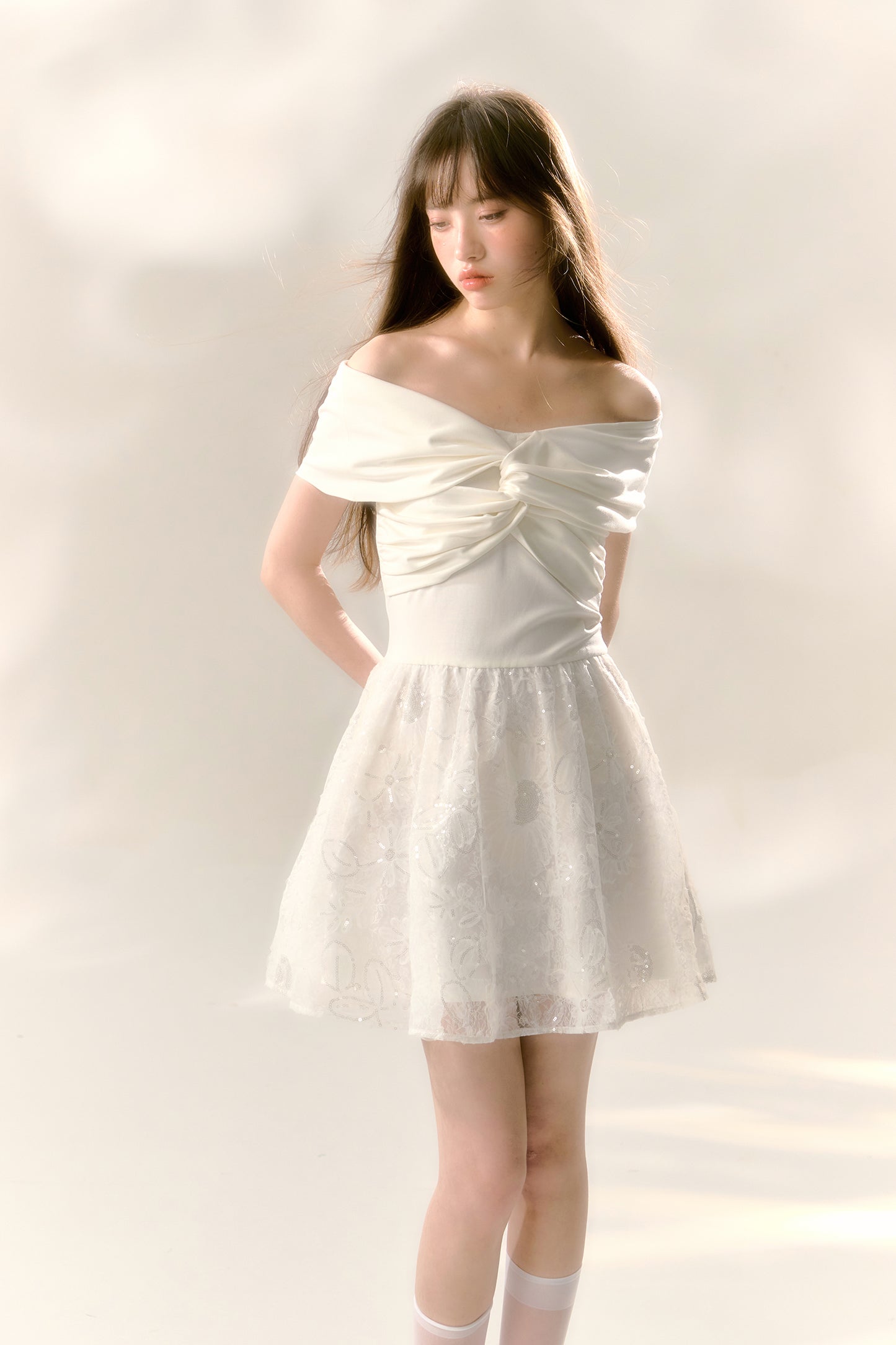 White one-shoulder dress knitted splicing sequined tutu skirt R5172