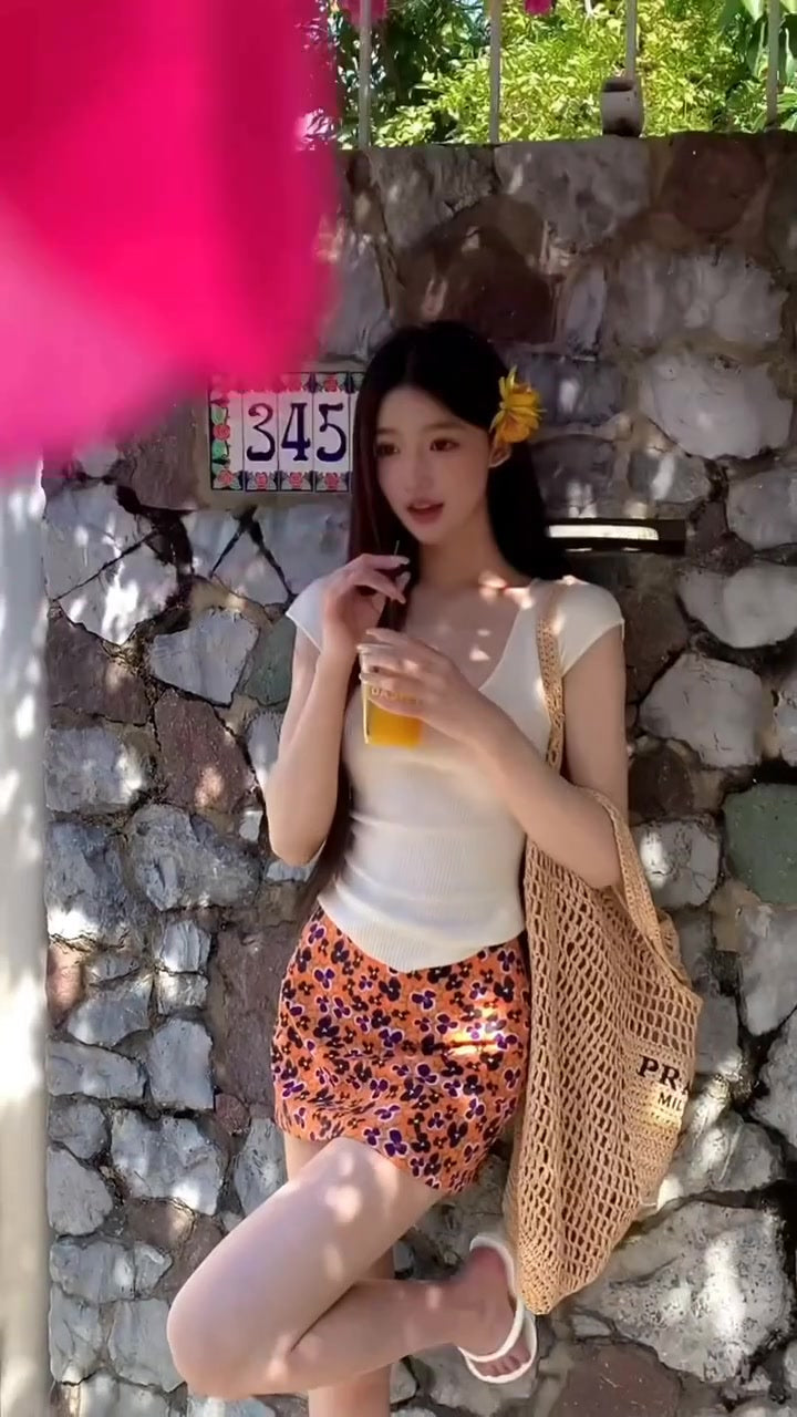 Vacation style outfit sexy hot girl beautiful knitted top floral skirt two-piece skirt R0893