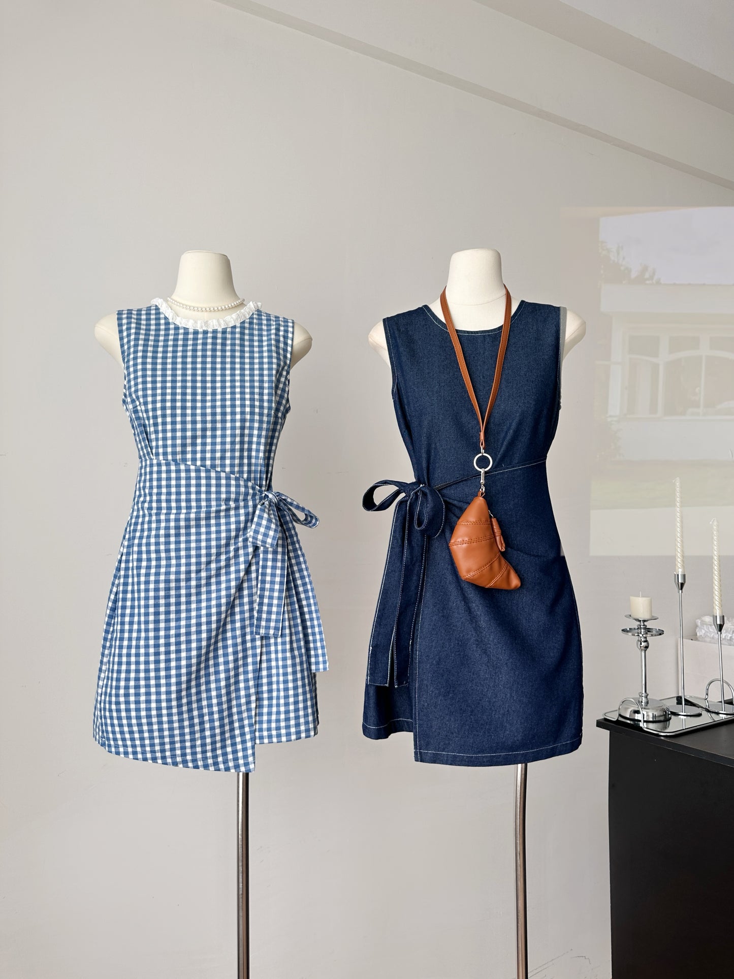 Two-color sleeveless round neck dress for women with waist-length tie skirt R2055
