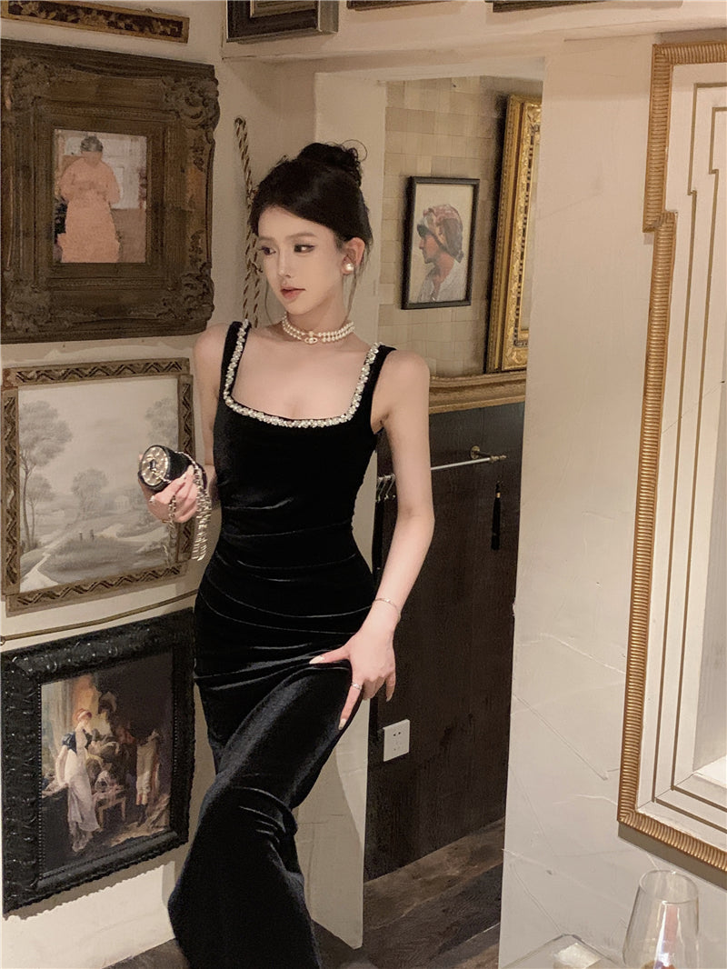 Black square neck suspender dress slim fit slit Hepburn style velvet hip dress R1424