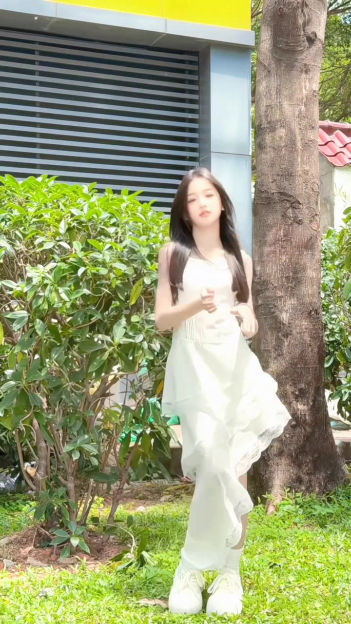 Irregular white suspender dress gentle temperament beautiful summer skirt R0756