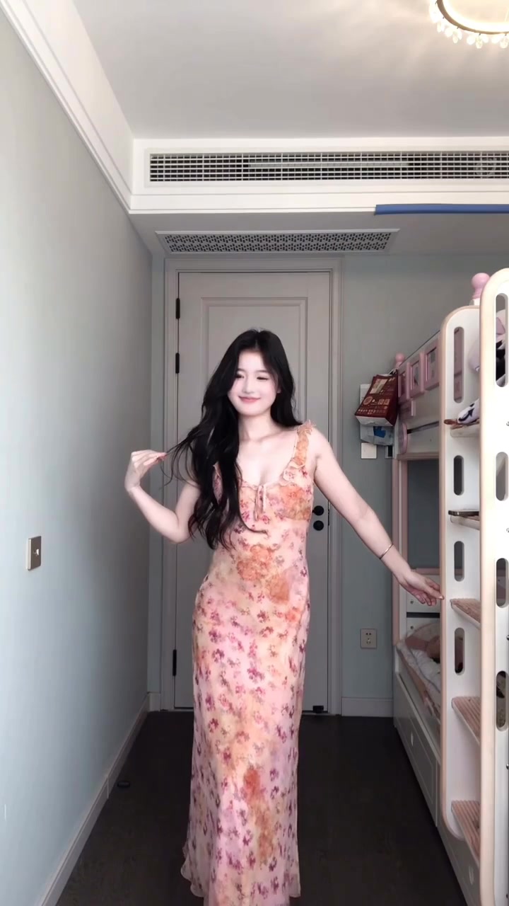 Pink floral suspender dress beautiful waist slim hip skirt R0622