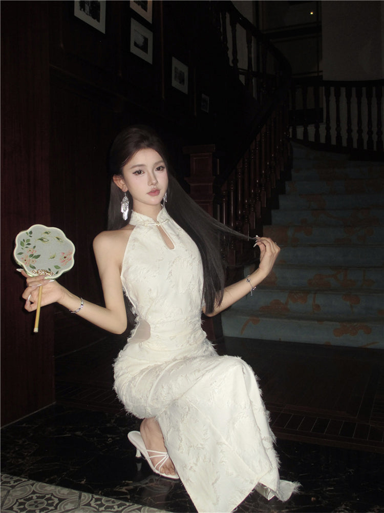 New Chinese cheongsam young style sleeveless halter neck dress 2025 new R1802