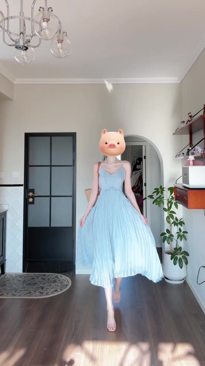 French gentle style blue V-neck suspender skirt 2025 new seaside holiday style waist temperament dress R0443