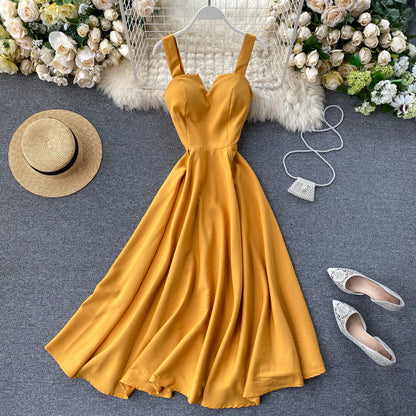 2025 new design V-neck backless retro solid color waist slimming dress R2157