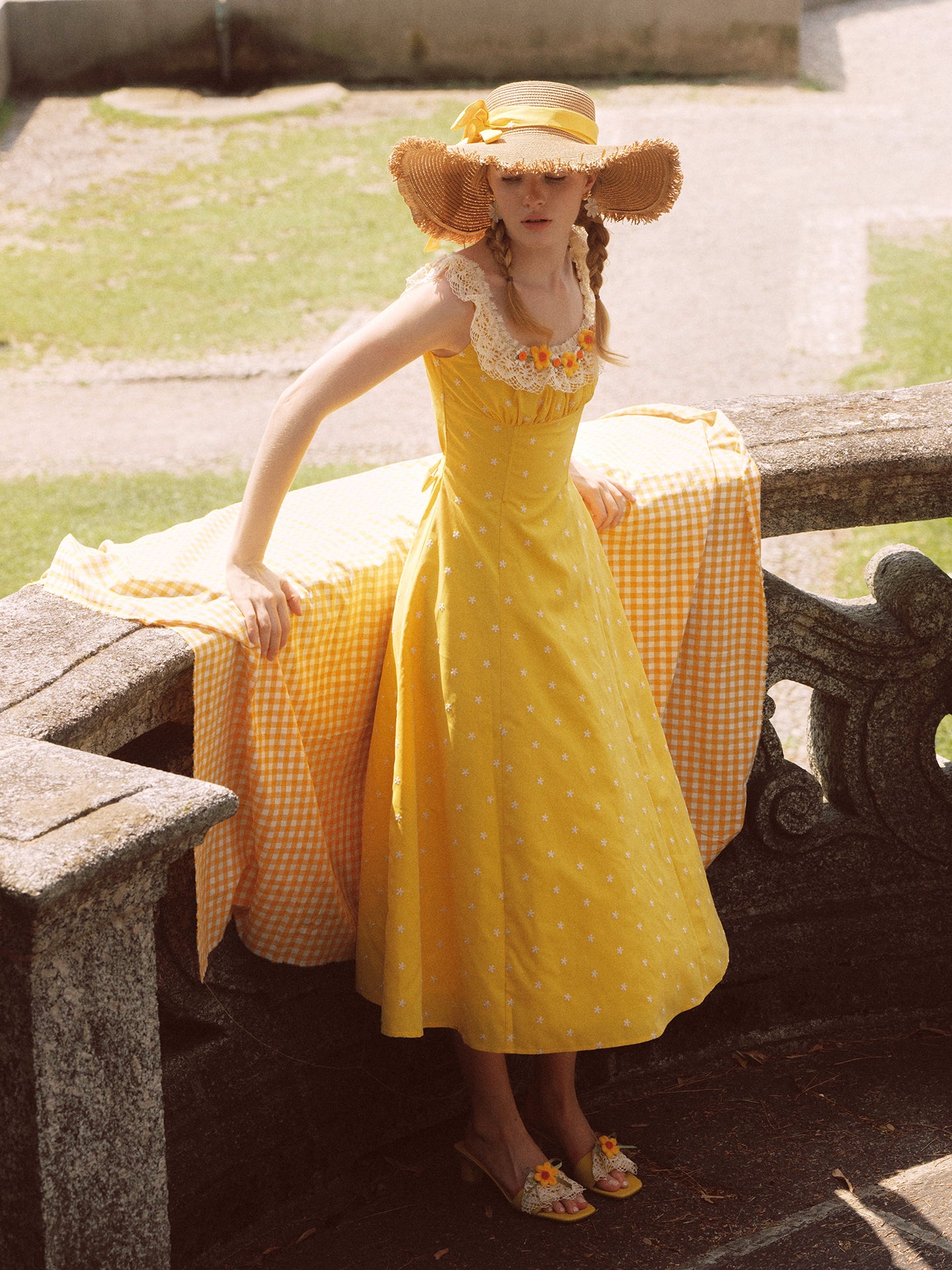 French pastoral style yellow suspender long dress lace girlish dress R5068